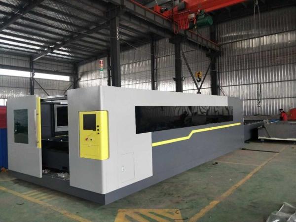Professional CNC Fiber Laser Cutter 1000 Watt Multiple Metal Cutting Material Applied