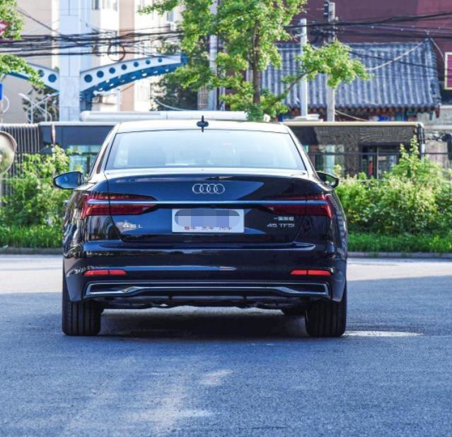 AUDI A6L 2023 подержанный автомобиль бензина версии 2.0T 245HP L4 quattro года 45 TFSI