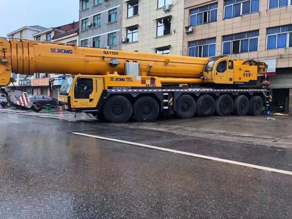 QAY300 ISO9001 Certified 300ton All-Terrain Hoist Crane for Construction Machinery