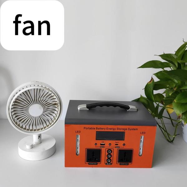 300W Off-Grid Solar Mobile Device Charging Station with 12V DC Output Correction Wave