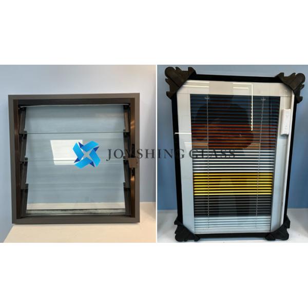 Clear or tinted louvered windows with aluminum frames Прозрачные и окрашенные лавровые окна с алюминиевыми рамами