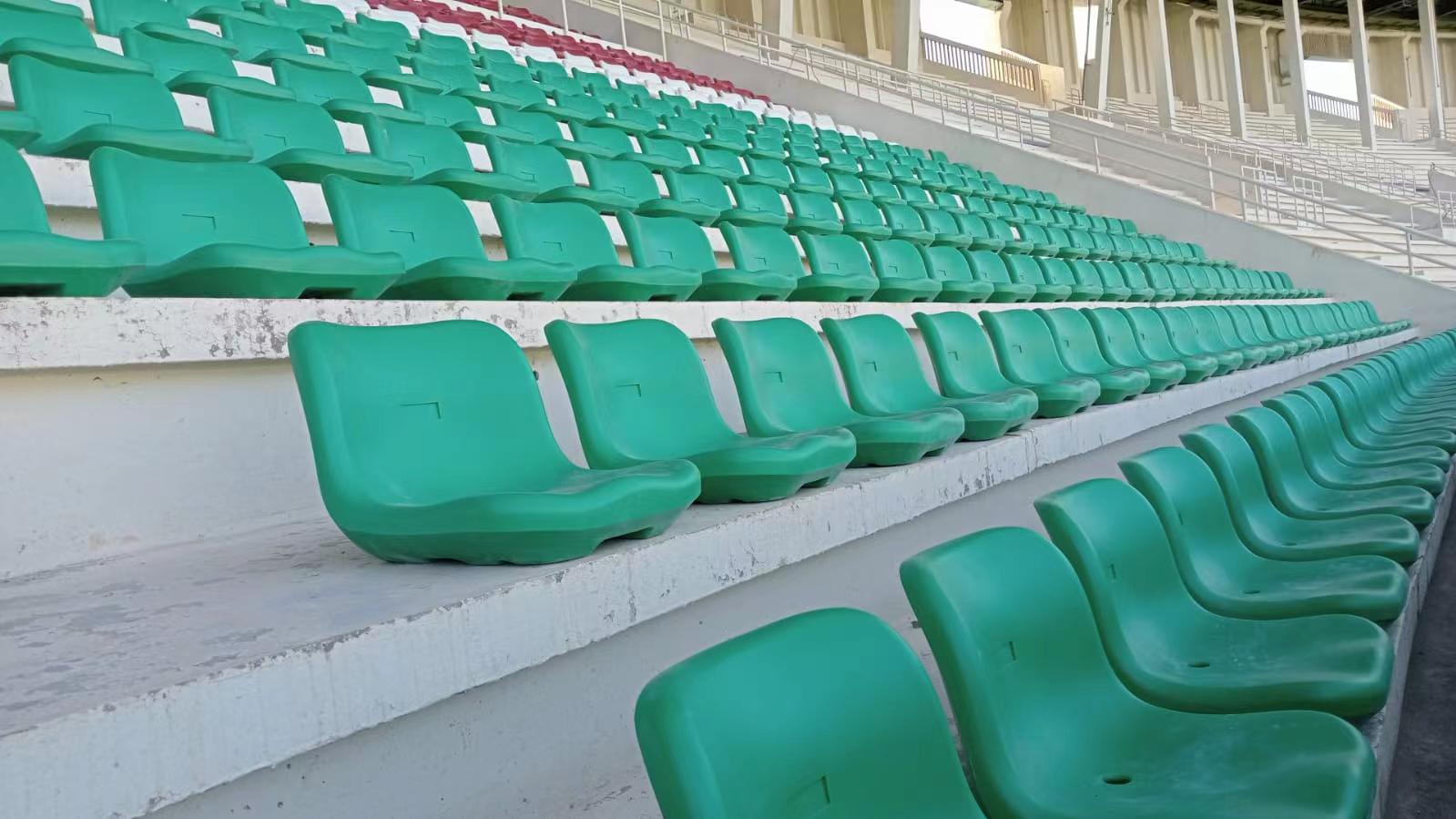 Стул материального пластикового стадиона HDPE усаживая для арены спортивной площадки