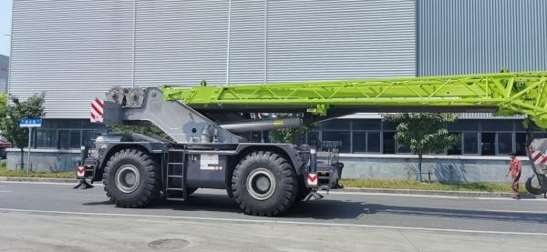 2014 Model Used RT Cranes 55 Ton Rough Terrain Crane Zoomlion RT55 Ergonomic