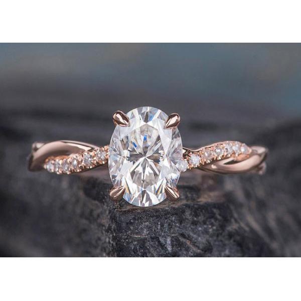 Обручальное кольцо 18K Mossianite 2.5ct овальное подняло материал золота