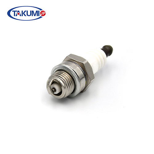 TAKUMI L7RTC Spark Plug Lawn mover / chainsaw machine spark plug match for NGK