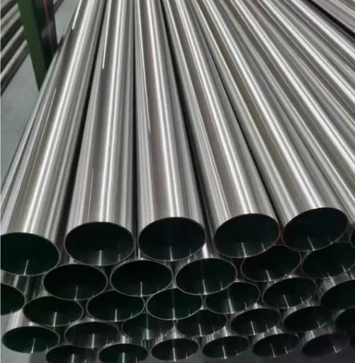 Tubo de aço inoxidável laminado a frio / a quente sem costura SS Tubo de aço ASTM 304/304L 316/316L