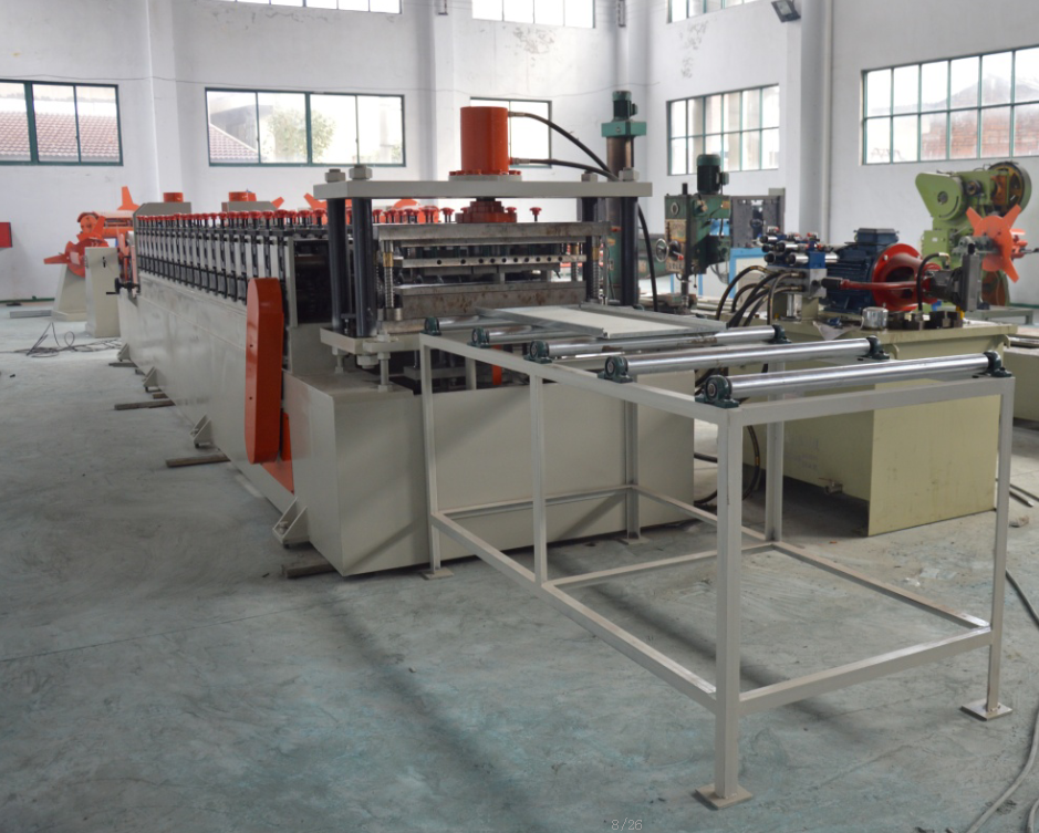 ширина 100mm-275mm гальванизировала стальной крен полки Shelving шкафа формируя машину полно автоматическую