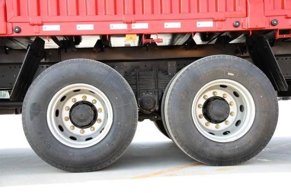 China Shaanxi Shacman Light Cargo Truck M3000 8X4 Lorry Truck Diesel Fuel Type