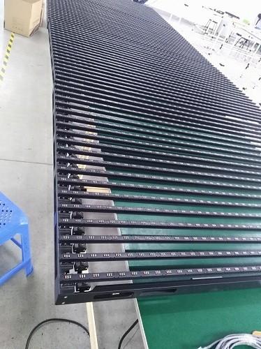 P25 High brightness outdoor waterproof led transparent mesh screen P25 P31.25 LED grid advertising screen