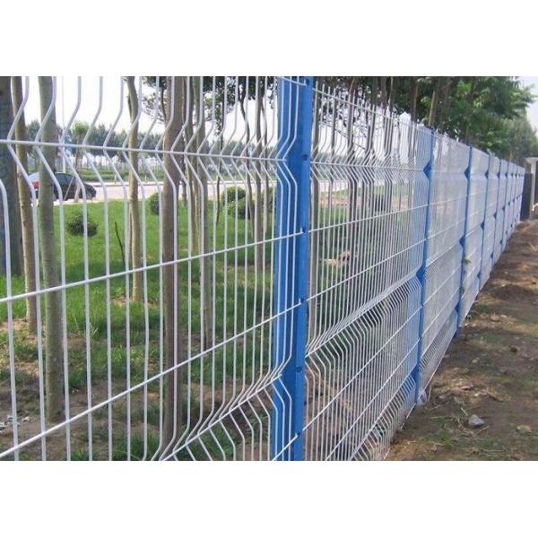 White Color Triangle Bending Wire Mesh For Garden Fence and Courtyard