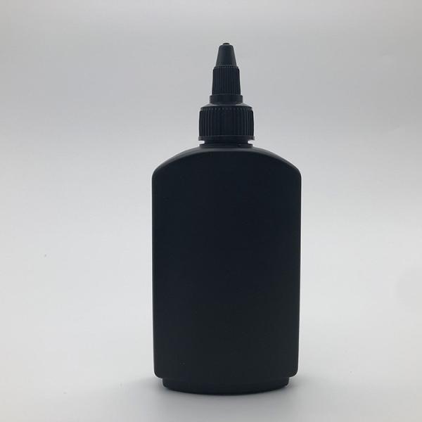 Конфигурированные прозрачные глянцевые пластиковые капельные бутылки с напечатан