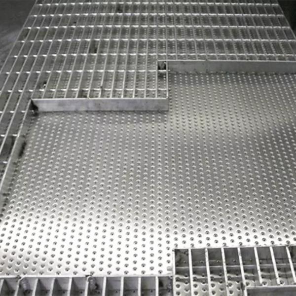 Решетка компаундированной стали G255/30/100 4mm с контролером