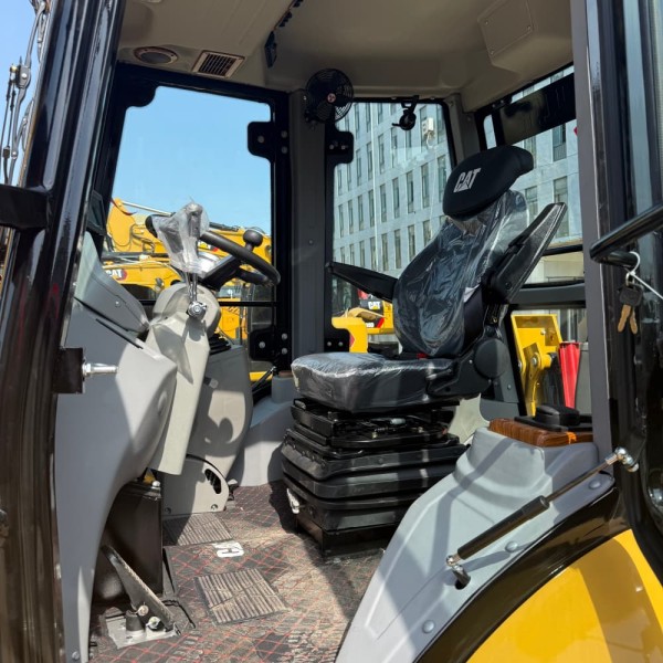  420F TLB Used Compact Wheel Loader Backhoe Hydraulic Repossessed Earthmoving Equipment