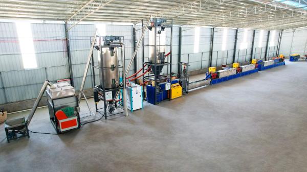 32mmペット革紐機械を作るプラスチック パッキング ベルトの生産ライン押出機