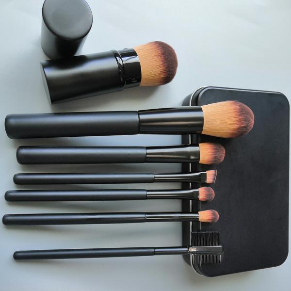 Classic Cosmetic Makeup Brush Set for full face makeup include Retractable Brush