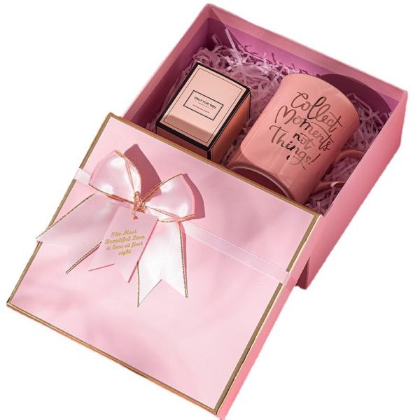 Boîtes cadeaux rose Bowknot Boîtes à coquille pour cadeaux de demoiselles d'honneur Cadeaux personnalisables