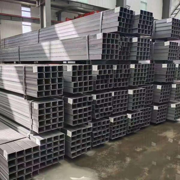 Black Hollow Section Carbon Pipe Q235 Carbon Steel Tube Square Metal Tube