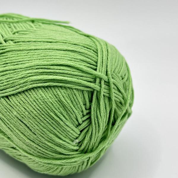 100% Mercerized Cotton Yarn 8 Ply Cotton Worsted Yarn Soft Breathable And Comfortable
