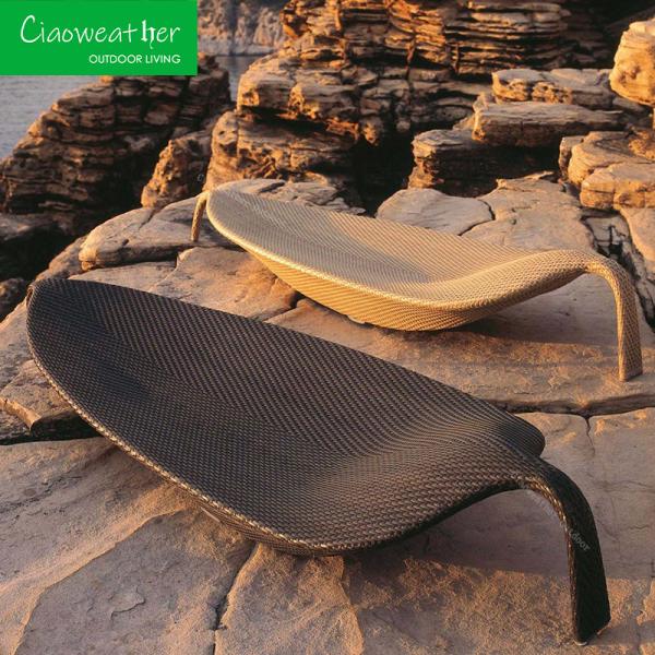 Coupe pas de la piscine extérieure Leaf Design imperméable à l'eau épais cadre en aluminium PE rotin Handwoven chaise de lit solaire lit fauteuils roulants