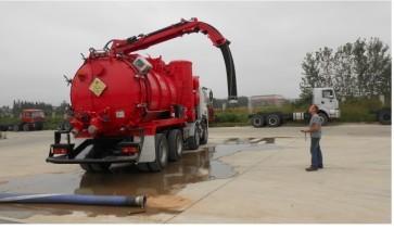 Hazardous Chemicals Emergency Rescue Vehicle For Fire Control Armed Police Force