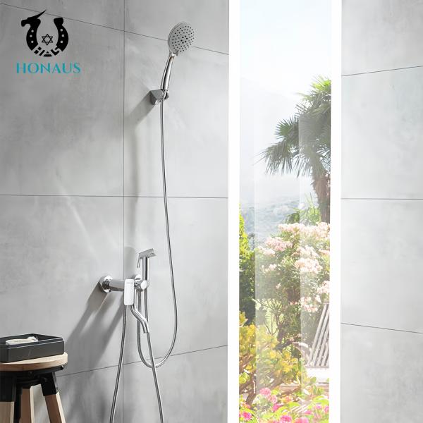 Multi Function Exposed Valve Showers Triple Handles Pressurized Spray Gun Brass Body