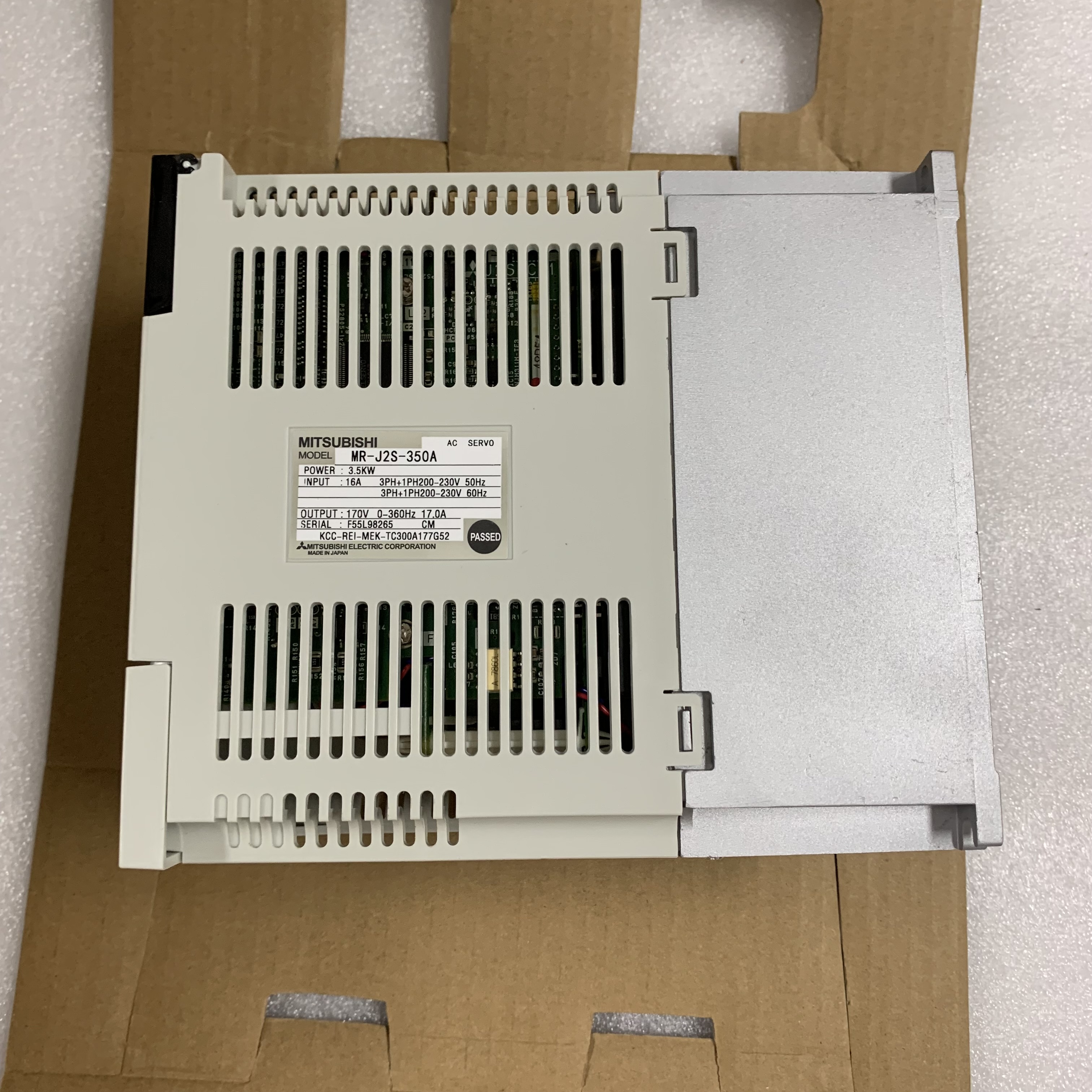 УЧАСТОК 3.5KW 200-230V УСИЛИТЕЛЯ 16A 3 СЕРВОПРИВОДА Мицубиси MR-J2S-350A НОВЫЙ