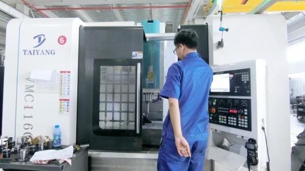 3.5KW PLC Control Customized Roller Shutter Door Machine