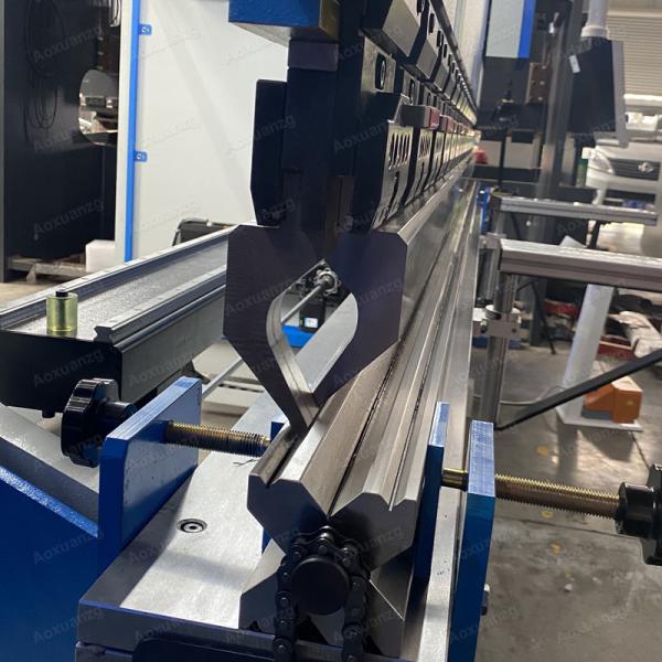 160T3200MM 4+1 AXIS Delem DA53T Hydraulic Bending Machine CNC Press Brake
