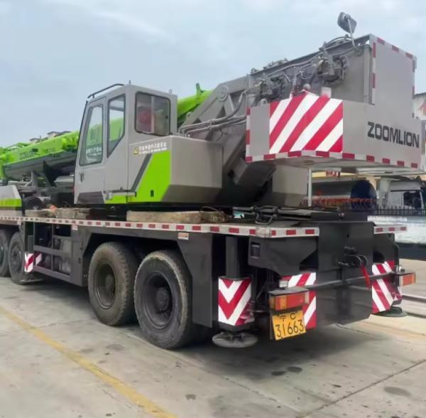 Zoomlion ZTC700V Mobile Used Crane Truck 70 Ton Lifting Machinery High Efficiency
