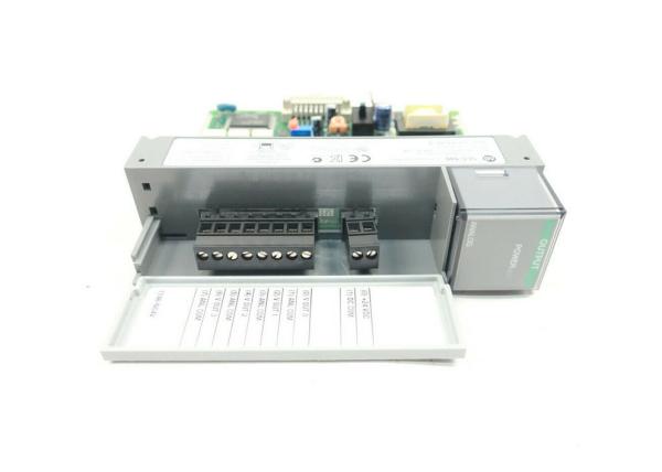 Allen-Bradley 1746-NO4V, module de sortie analogique de SLC 500, 10 volts continu