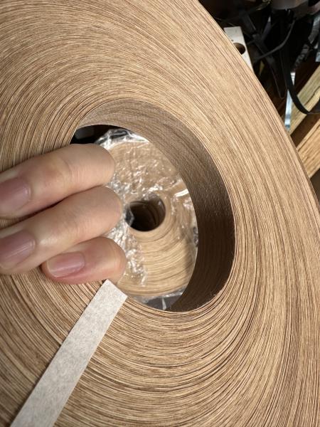 0.45mm Walnut Wood Veneer Edge Banding with 8% Moisture Content and Customizable Width for Furniture and Cabinets