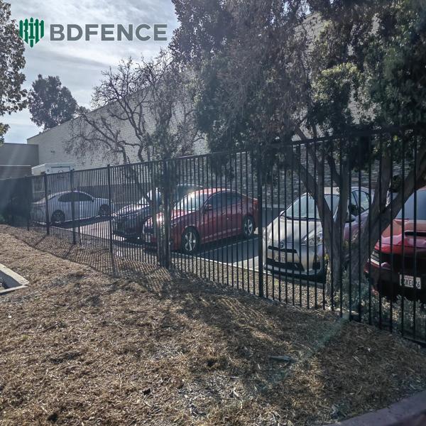 Powder Coated Tubular Steel Fence Fade-Resistant