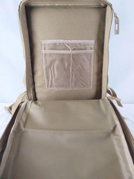 600D Oxford Fabric Waterproof Backpack Straps and Pom Buckle 47*35*15cm Materials