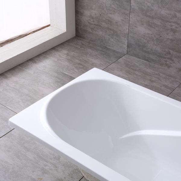 Built-in Structure and Optional Drainer for Easy Installation Acrylic Panel Bathtub