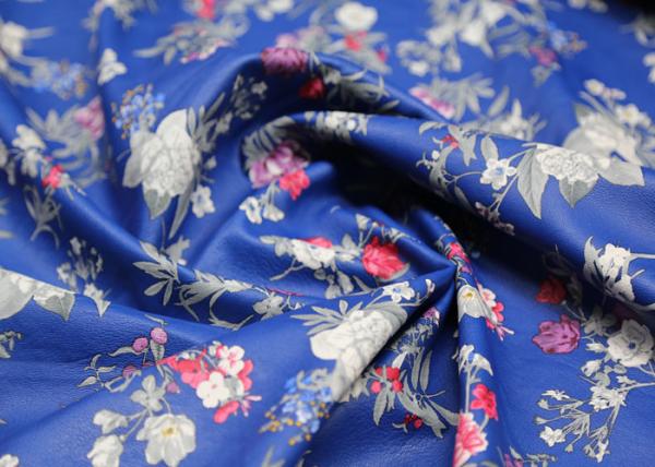 Blue Rose Printed PU Leather 0.65 Mm Handfeeling For Clothing Fabric