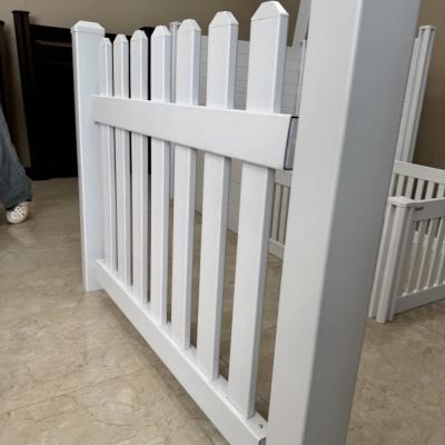 Moisture Resistant PVC Picket Fence Simple Daily Cleaning Vinyl White Fence