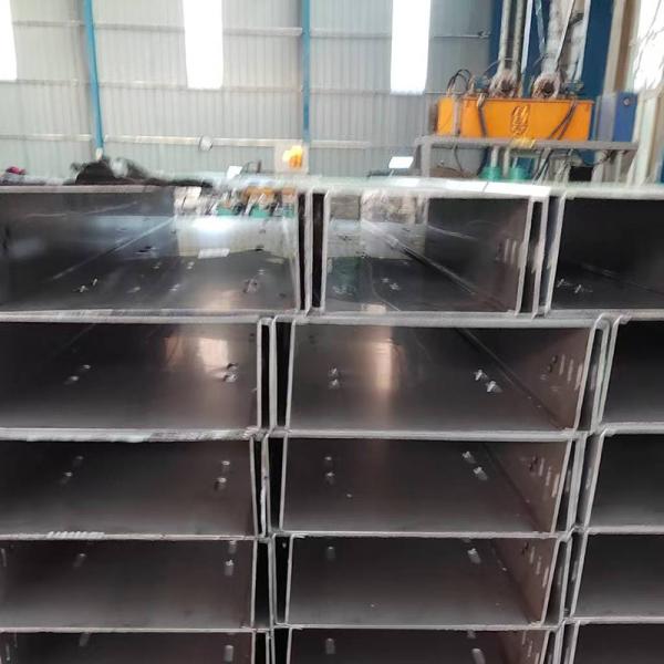 1.2mm-2.5mm Thickness Industrial Cable Tray Durable Solution For Cable Management