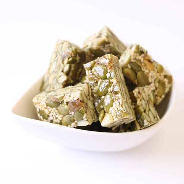 Almond/Peanuts/Sesame Nut Cluster Snacks Nut Crunch with BRC/HACCP Certificate