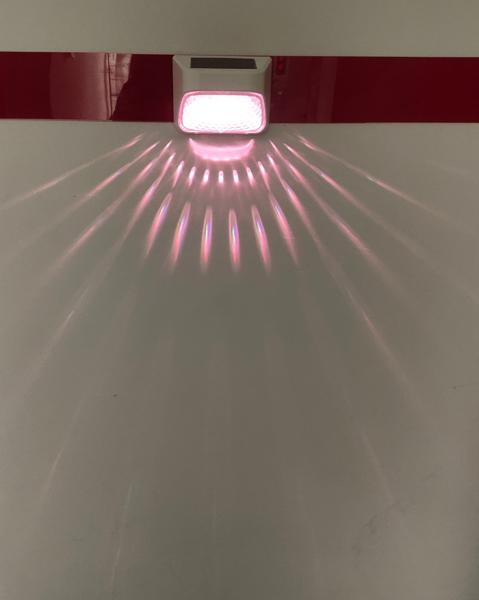 Luzes postas solares do jardim do diodo emissor de luz para a decoração exterior da parede