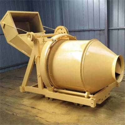 High Efficiency Cement Plant Equipments Portable Tilt Drum Concrete Mixer For Mine Slope & Road Repair