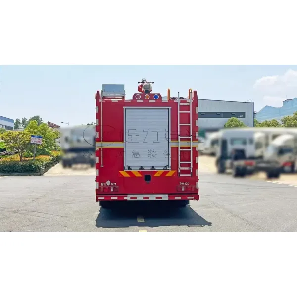 Versatile Fire Truck for Residential and Wildfire Response