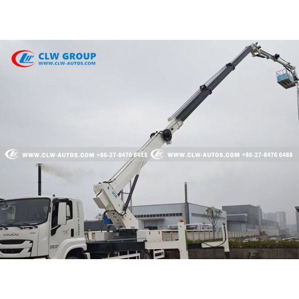 ISUZU GIGA 34-Meter Insulated Aerial Work Truck with Dielectrically Insulated Bucket and Articulated Folding Arm