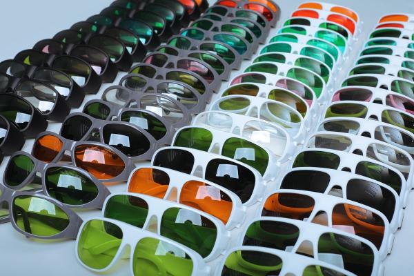 Sports Type Yag Laser Glasses 660nm 1100nm Frame 55 laser eye goggles