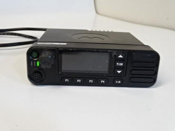 Radio véhicule Motorola DGM8500 45W portée 25km VHF UHF