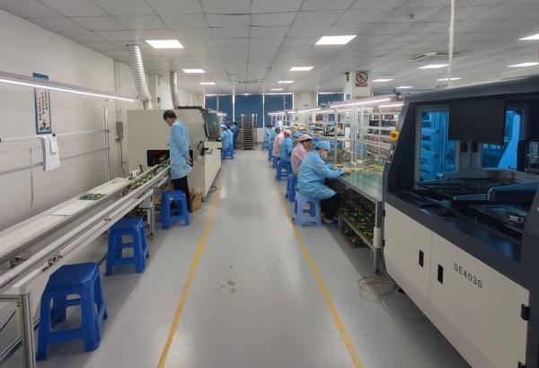 PCBA automobile personnalisé Pour le système de communication du véhicule carte mère avec test AOI 100% PCB