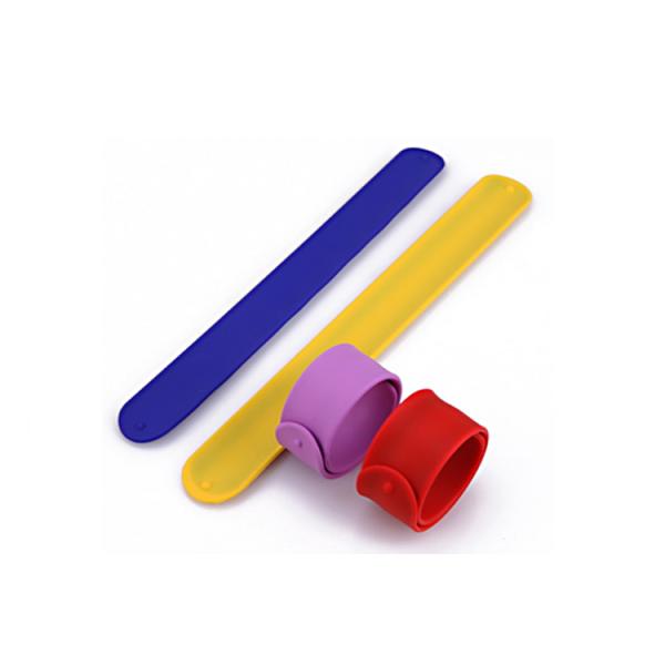 Fashion Design Silicone Slap Bracelets , Slap Wrist Bracelet Easy To Clean