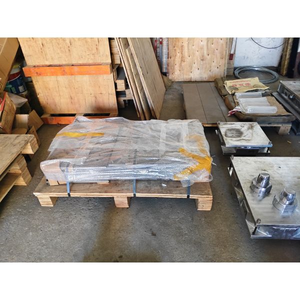 Multiple Cavities Melamine Mold Heat Resistance For Tableware And Kitchenware