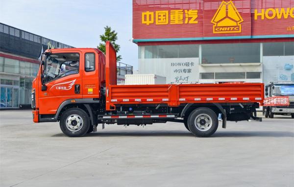 Camion léger SINOTRUK HOWO Titan H 140 chevaux, rangée de 3,85 mètres, demi-rail (8 vitesses)