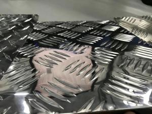 6mm 1220X2440mm Aluminum Checkered Plate 5052 H32 5bar Diamond Embossed Aluminum