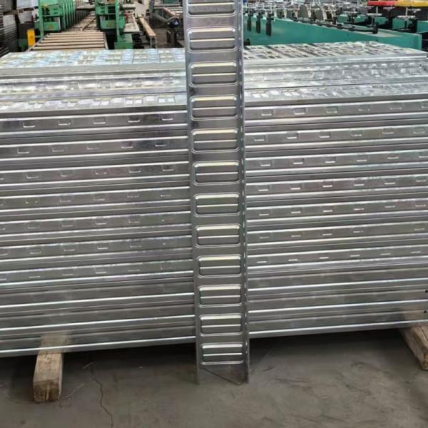 Largo 3m 6m bandeja de cable de acero galvanizado ISO9001 resistencia a la corrosión